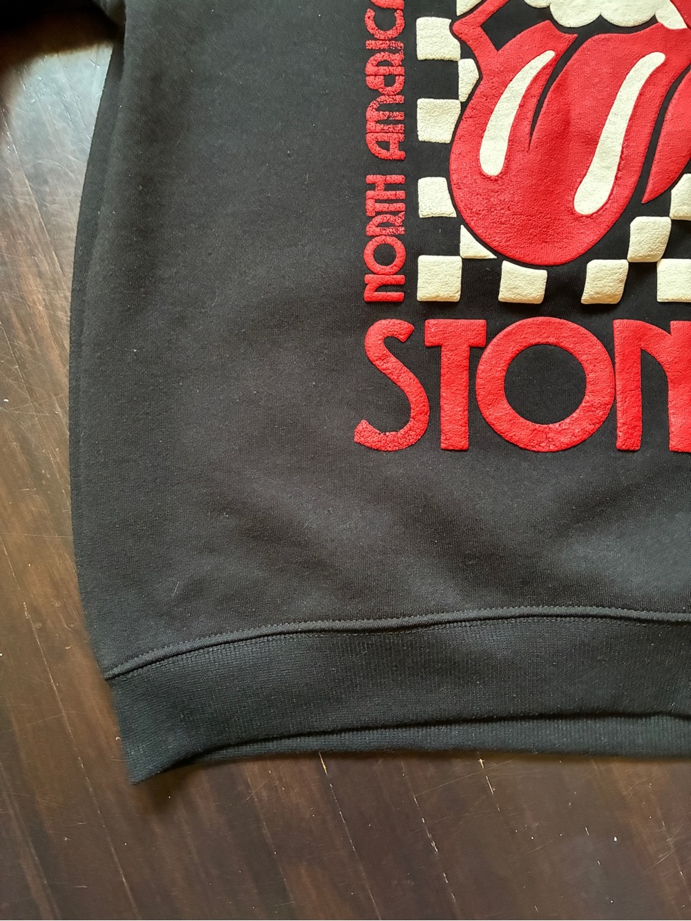 Rolling Stones Black Crewneck Sweatshirt with Red Graphic, size small - Picture 3 of 5